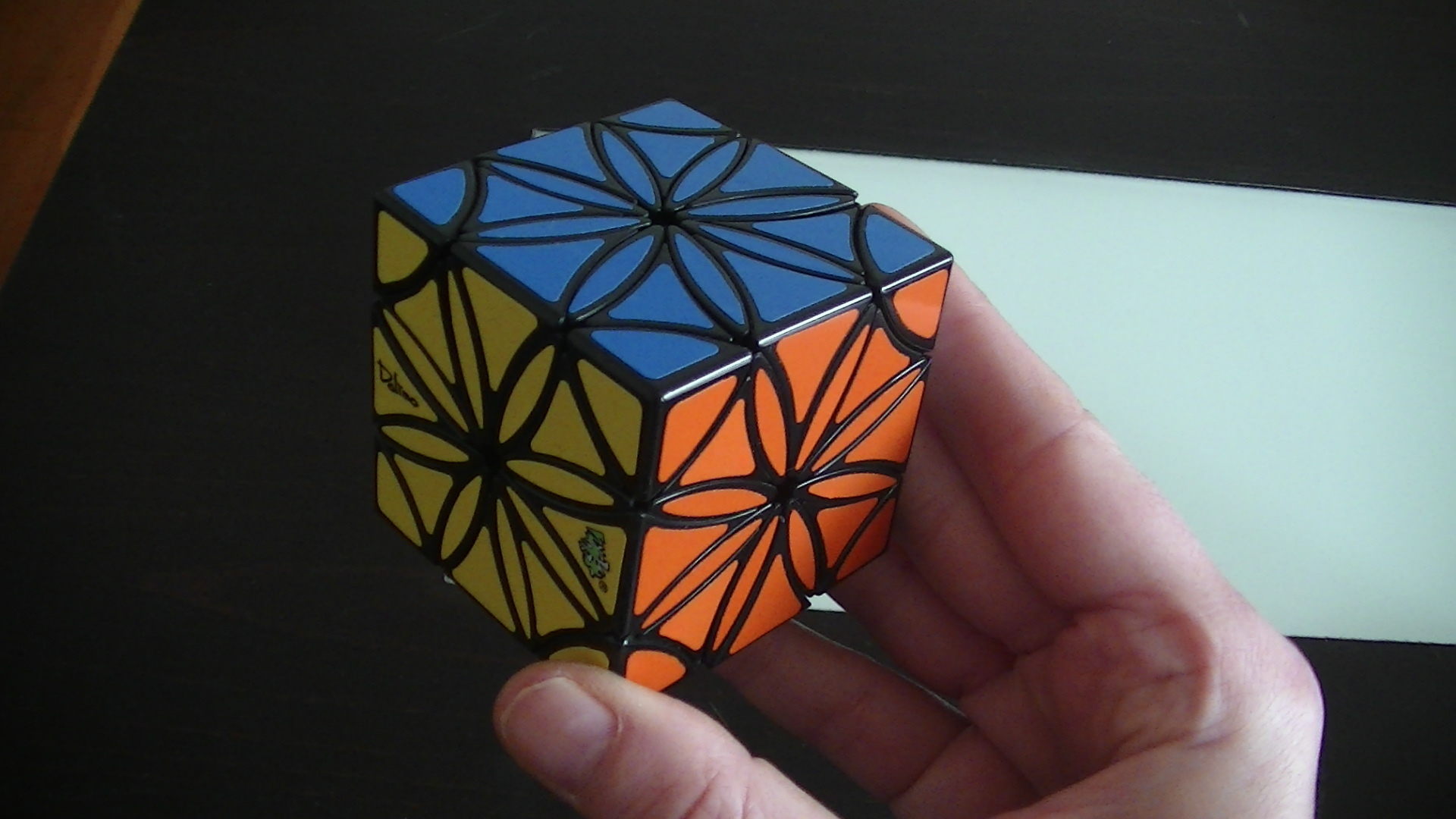 Skieur cubb - tutoriels de résolution sur les Rubik's cubes et dérivés